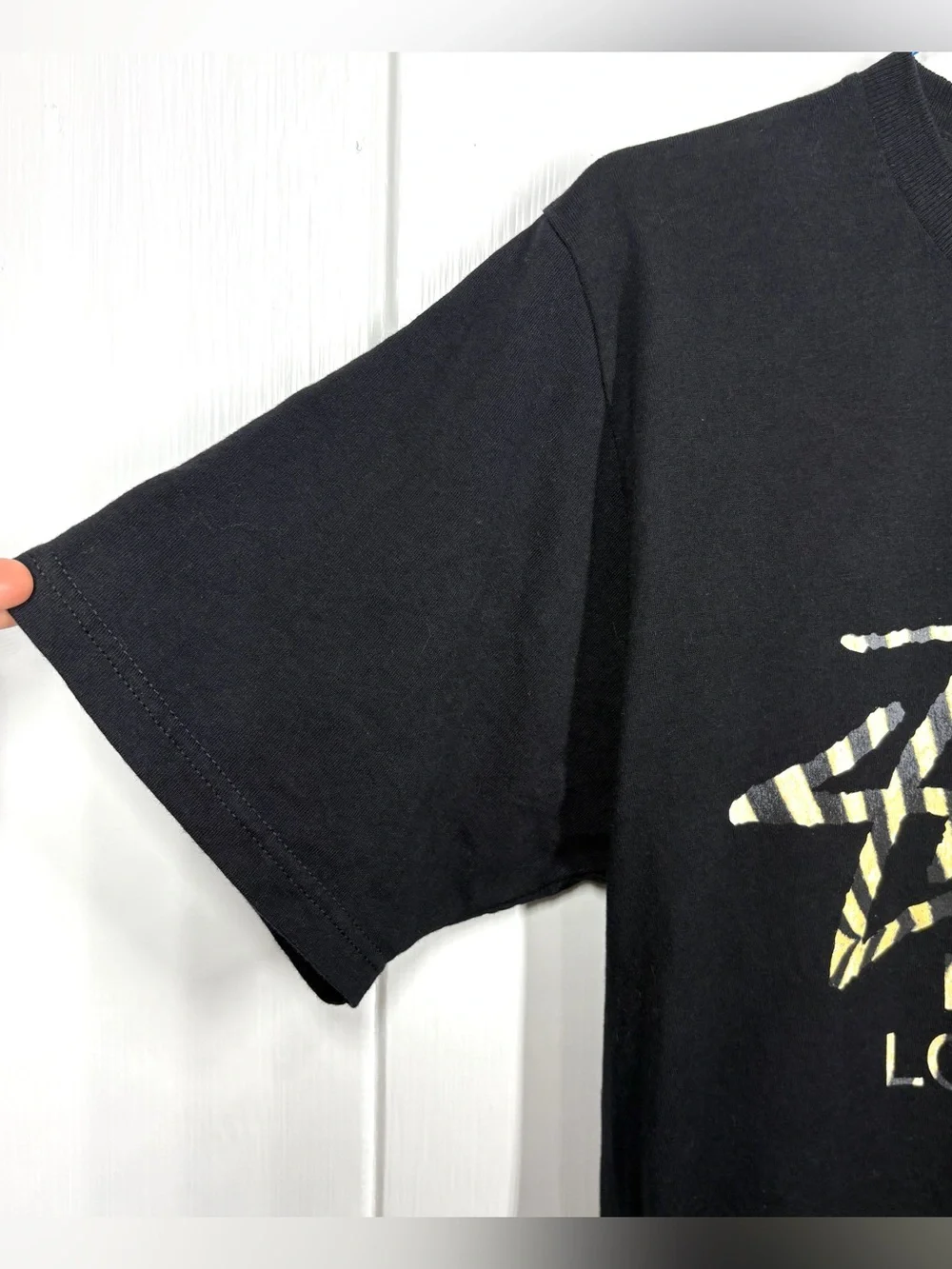 Stussy Men’s Black World Wide Wildlife Crew T-Shirt Size Small Black Yellow - Picture 3 of 8